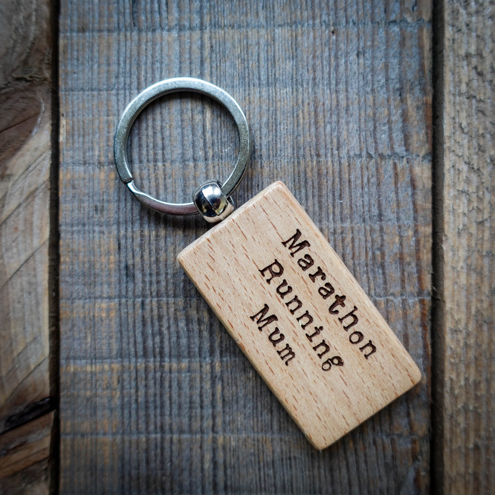 Marathon Runnning Mum/Dad Engraved Wooden Keyring